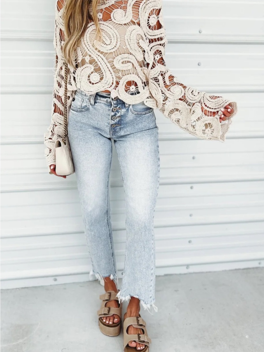 TRENDING ACID WASH BUTTON FLY HIGH WAIST  JEANS